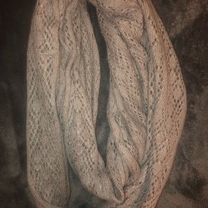 Silver/gray scarf